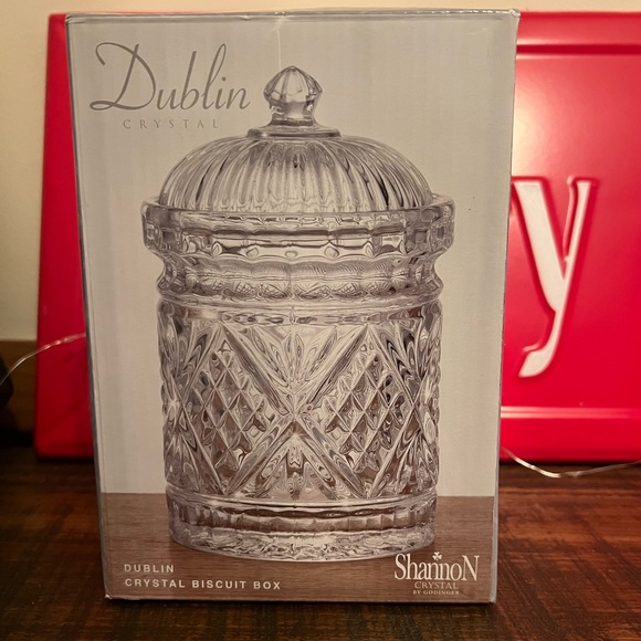 Crystal biscuit box - Picture 2 of 9